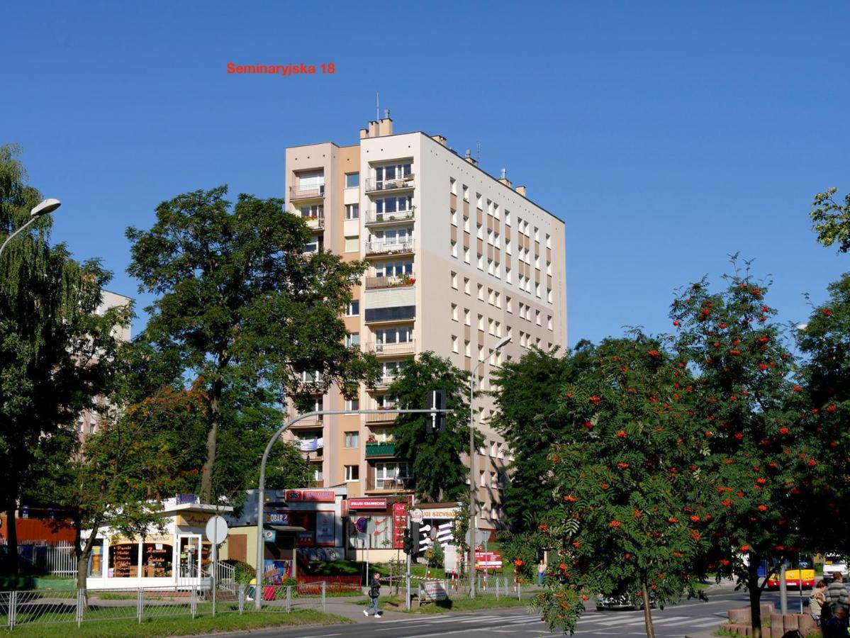Lokum Seminaryjska Apartament Z Darmowym Parkingiem Kielce Exteriör bild